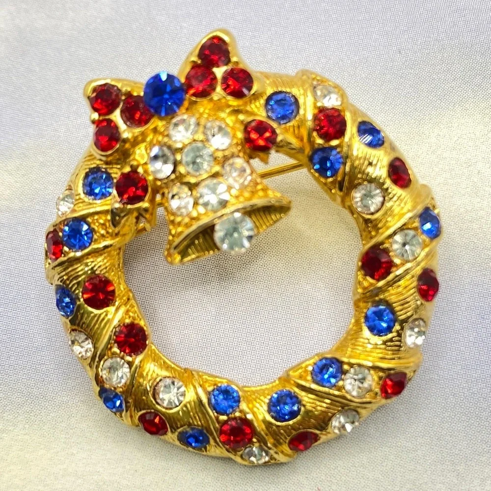 Goldtone Christmas Wreath Red & Blue Rhinestone Brooch
